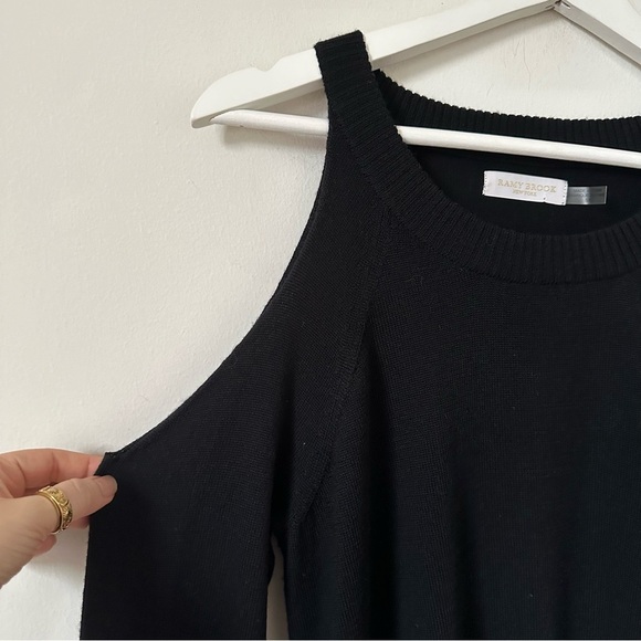 RAMY BROOK Tasha Cold Shoulder Side Zip Black Wool Sweater Top Size S - Picture 6 of 9